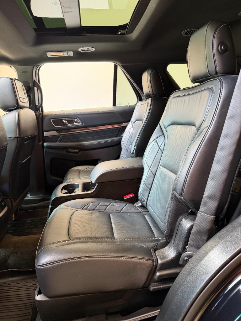 2017 Ford Explorer - $19,950