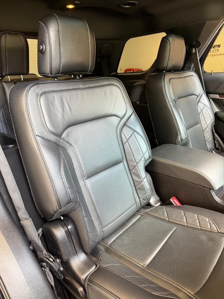 2017 Ford Explorer - $19,950