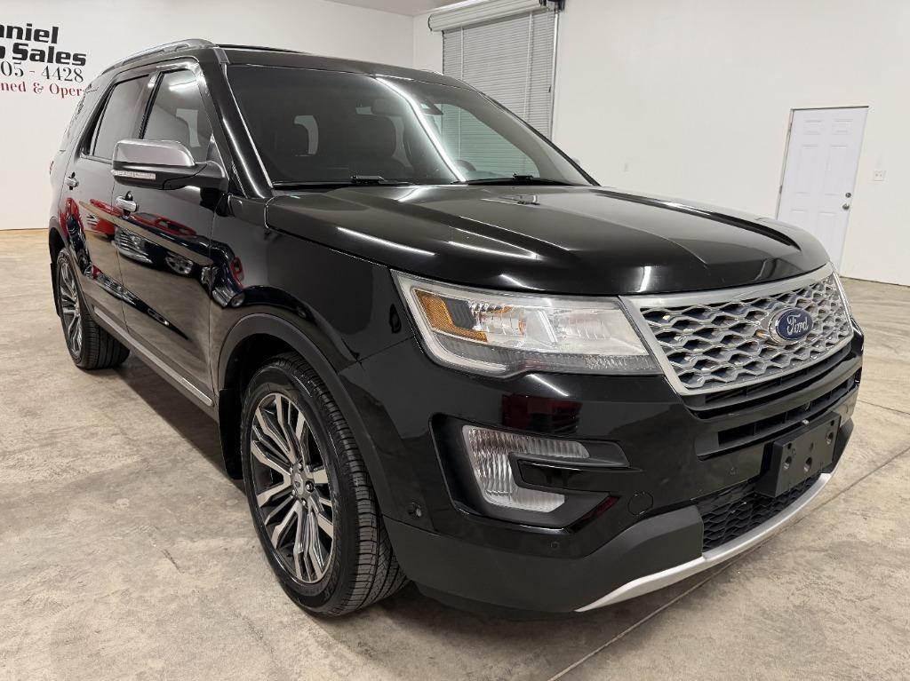 2017 Ford Explorer - $19,950