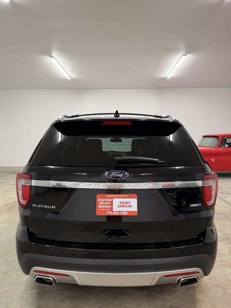 2017 Ford Explorer - $19,950