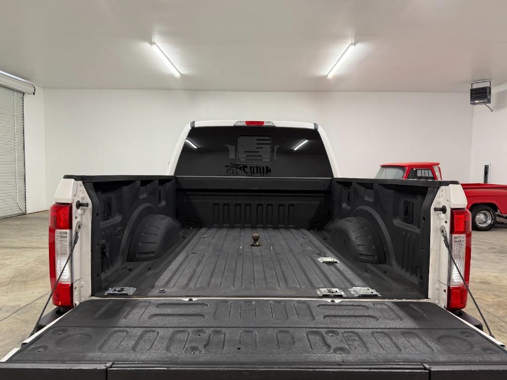 2019 Ford F-250 - $36,950