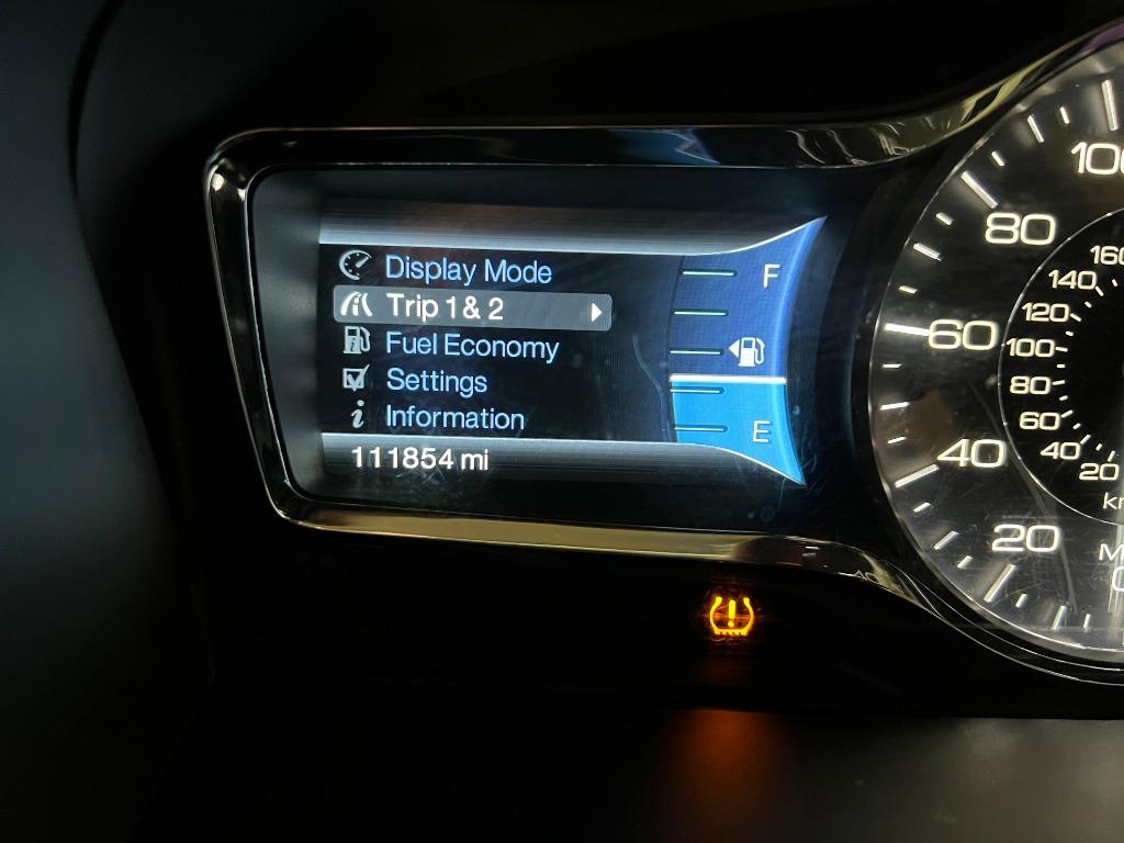 2011 Lincoln MKX photo