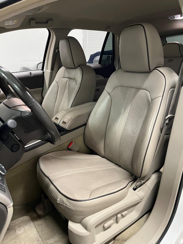 2011 Lincoln MKX photo