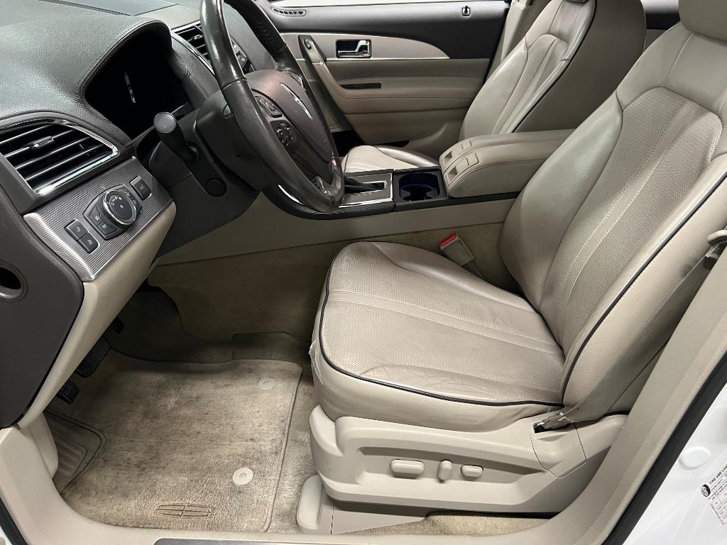 2011 Lincoln MKX photo