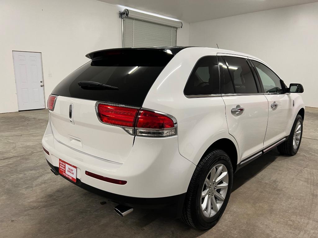 2011 Lincoln MKX photo
