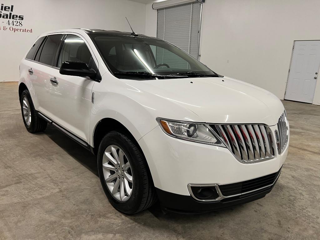 2011 Lincoln MKX photo