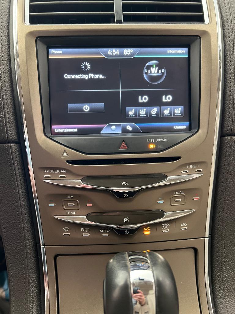 2011 Lincoln MKX photo