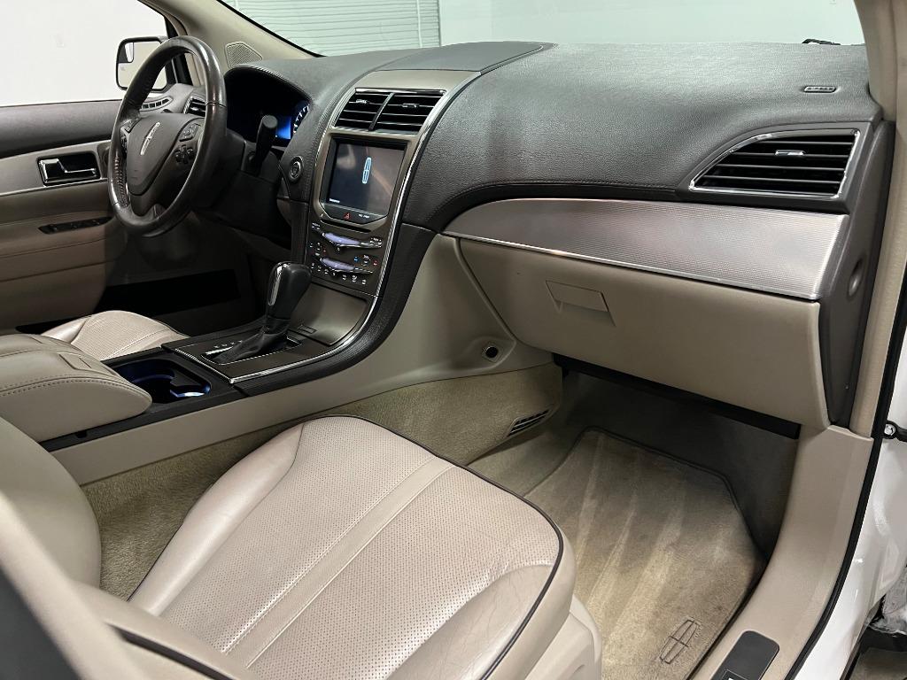 2011 Lincoln MKX photo