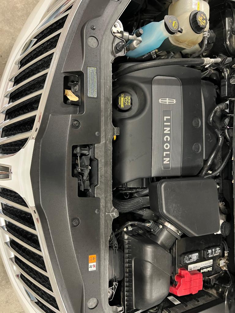 2011 Lincoln MKX photo