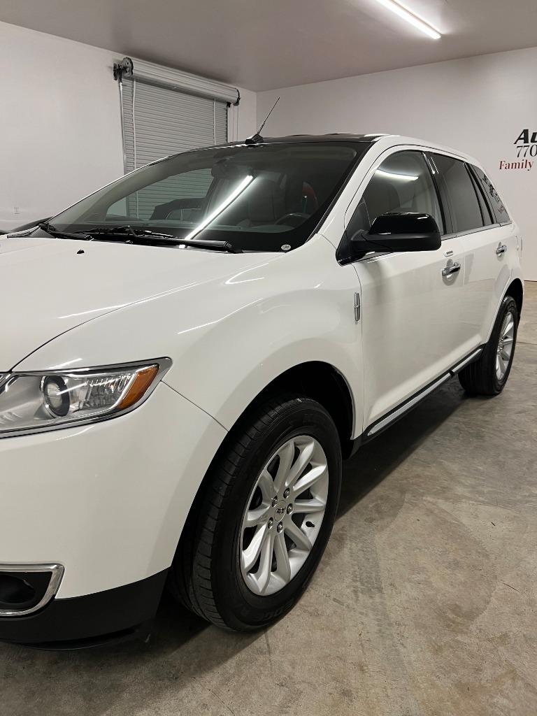 2011 Lincoln MKX photo