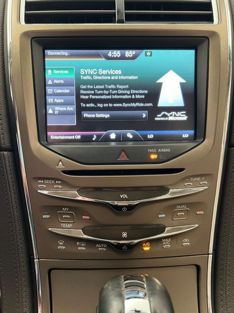 2011 Lincoln MKX photo