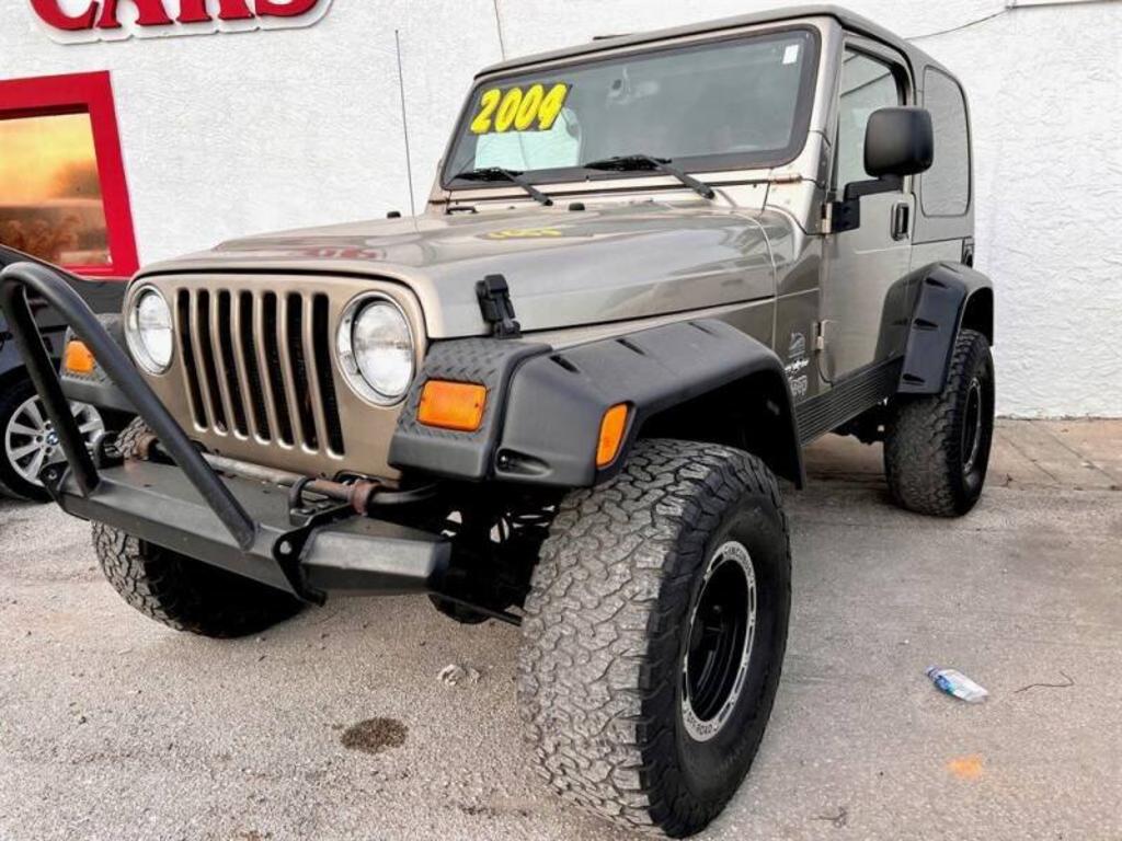 2004 Jeep Wrangler Sahara photo