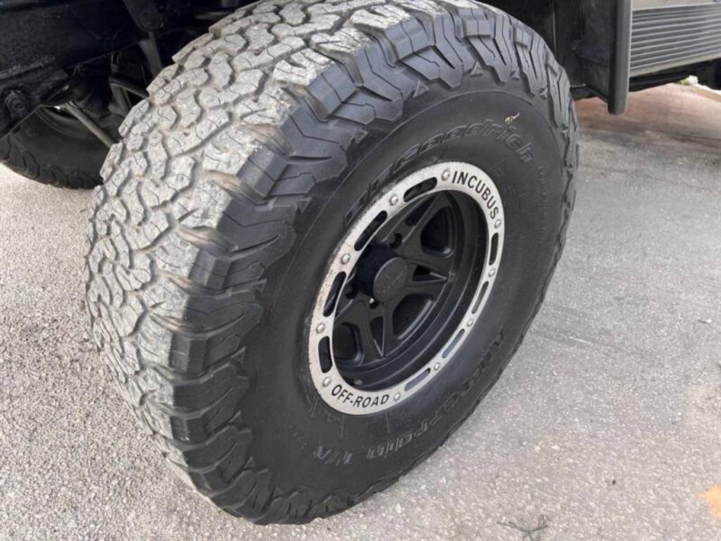 2004 Jeep Wrangler Sahara photo