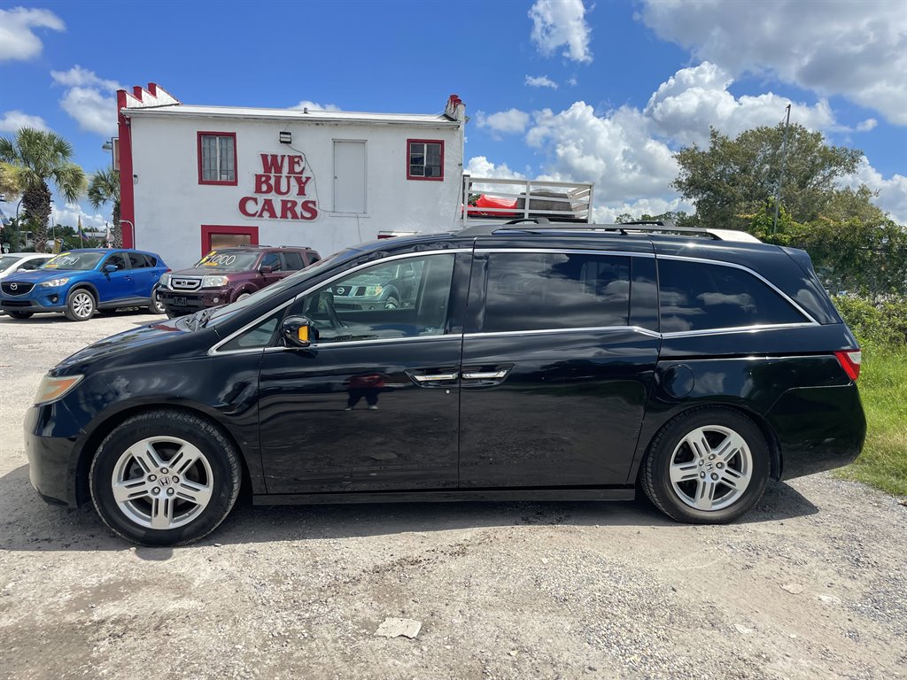 2011 Honda Odyssey - $14,800