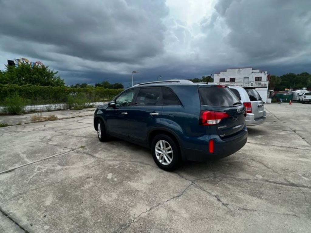 2015 Kia Sorento LX photo