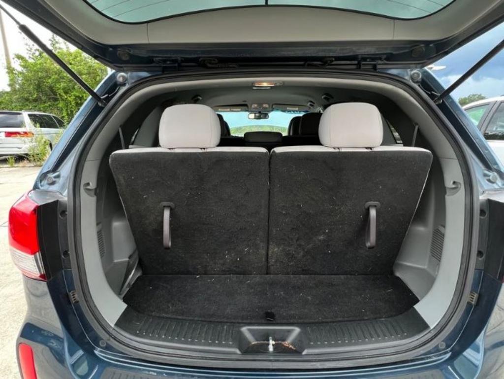 2015 Kia Sorento LX photo
