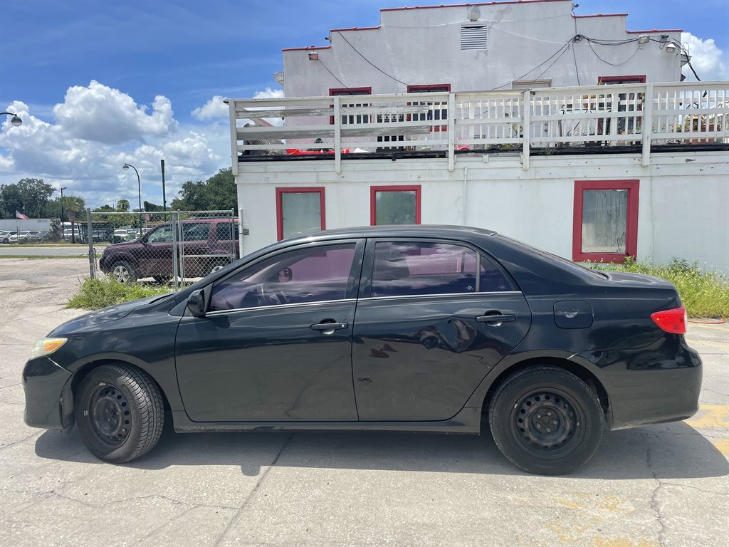 2011 Toyota Corolla photo