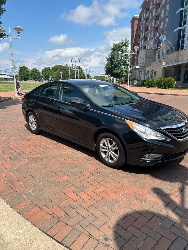 2013 Hyundai Sonata - $9,995