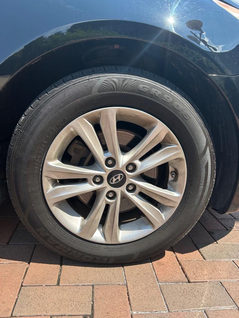 2013 Hyundai Sonata - $9,995