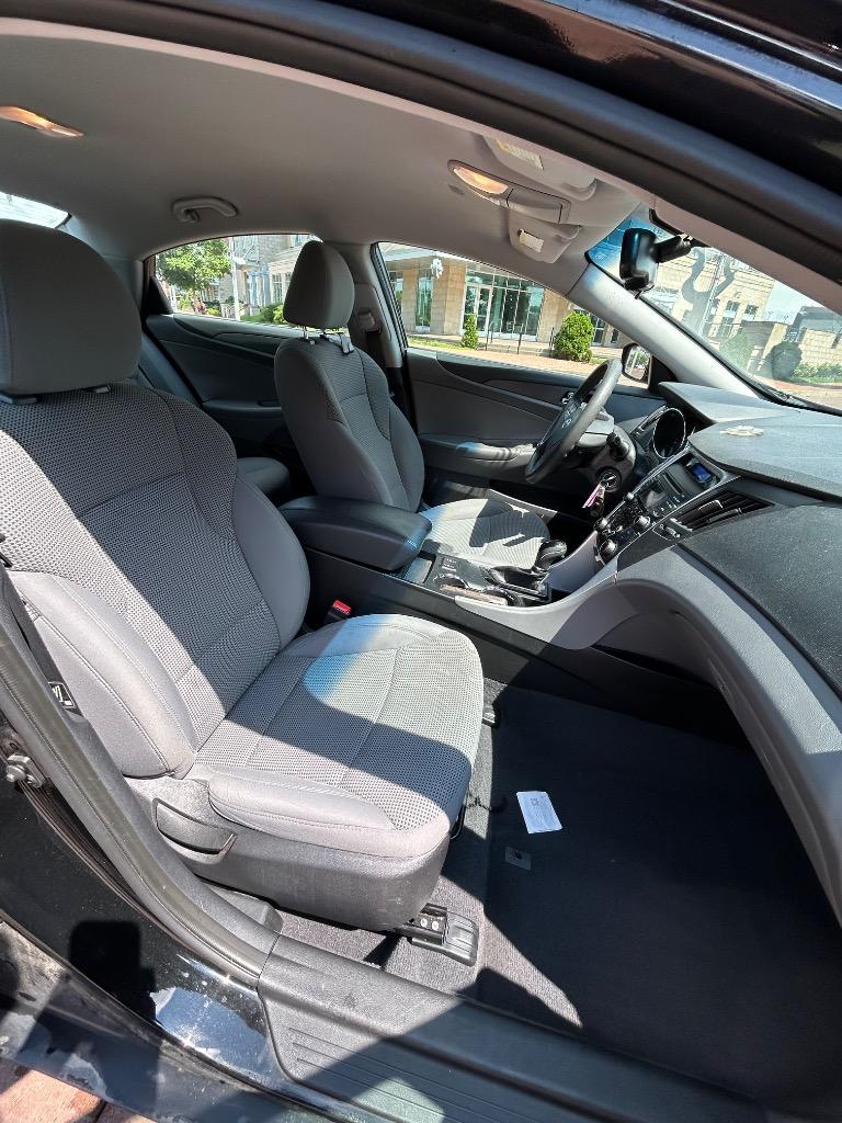 2013 Hyundai Sonata - $9,995