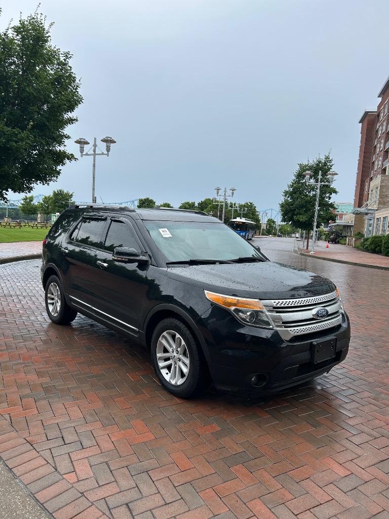 2014 Ford Explorer - $9,995