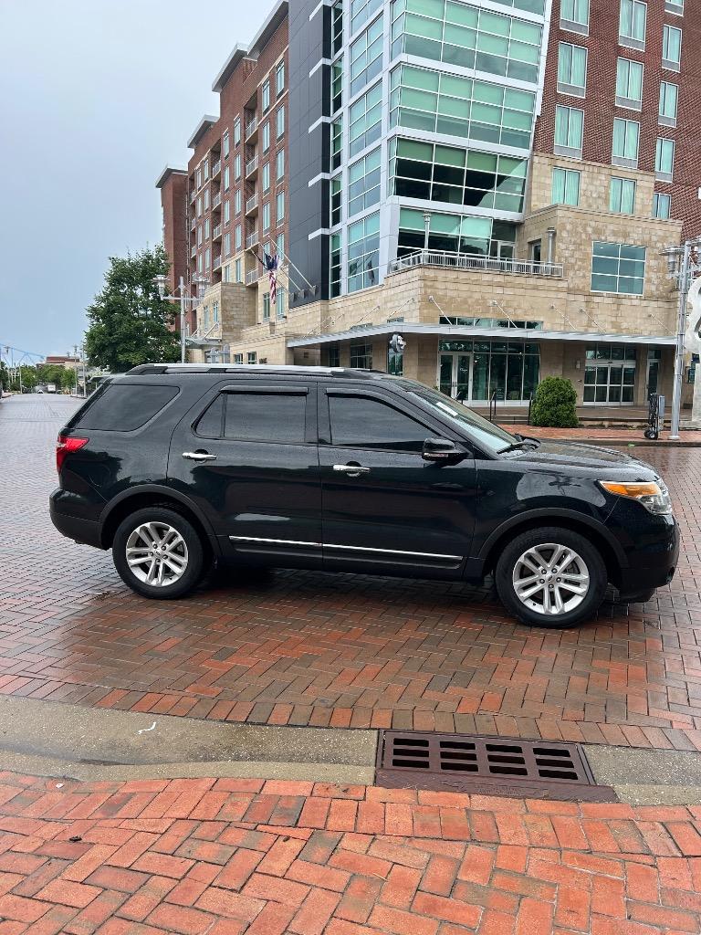 2014 Ford Explorer - $9,995
