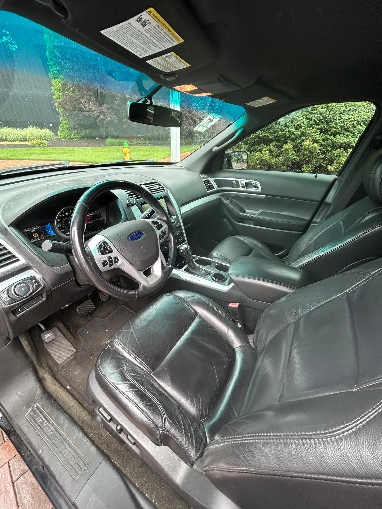 2014 Ford Explorer - $9,995