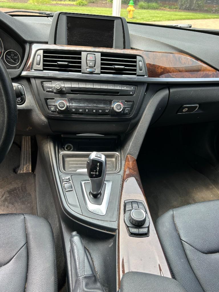 2015 BMW 3-Series 328i photo