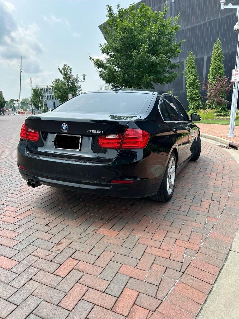 2015 BMW 3-Series 328i photo