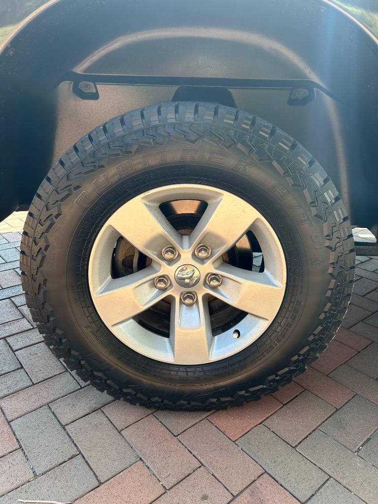 2015 Ram 1500 - $16,995