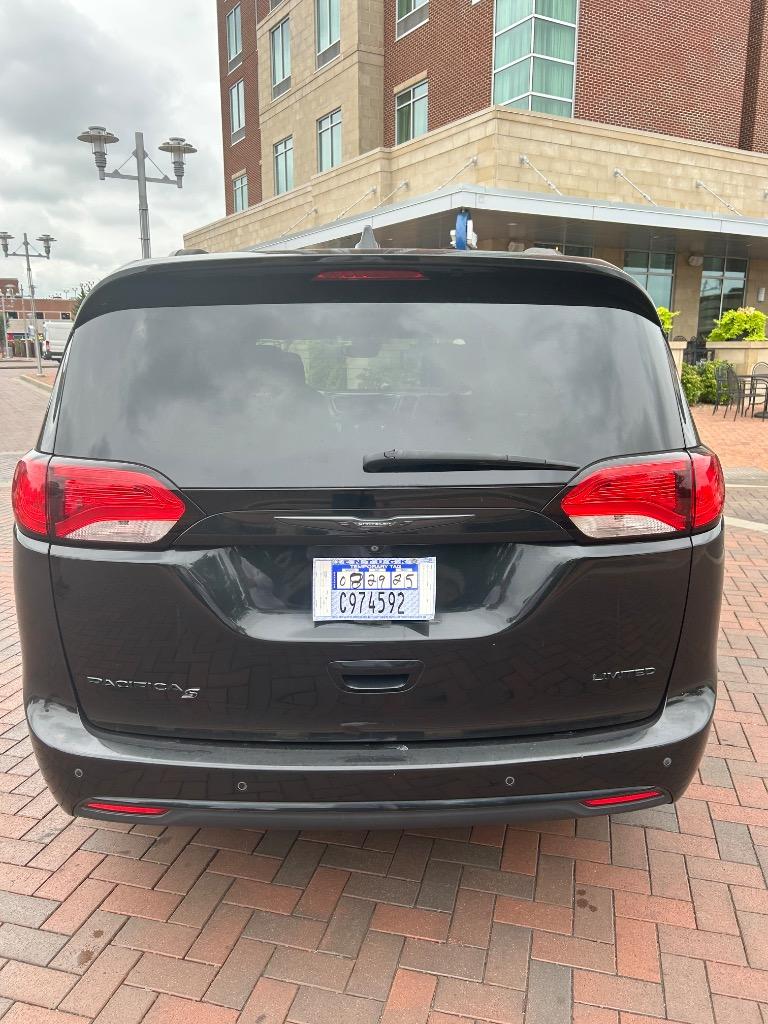 2018 Chrysler Pacifica - $12,995