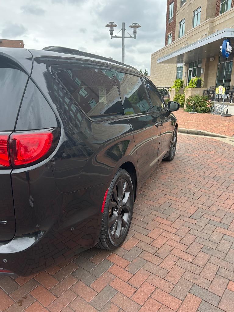 2018 Chrysler Pacifica - $12,995