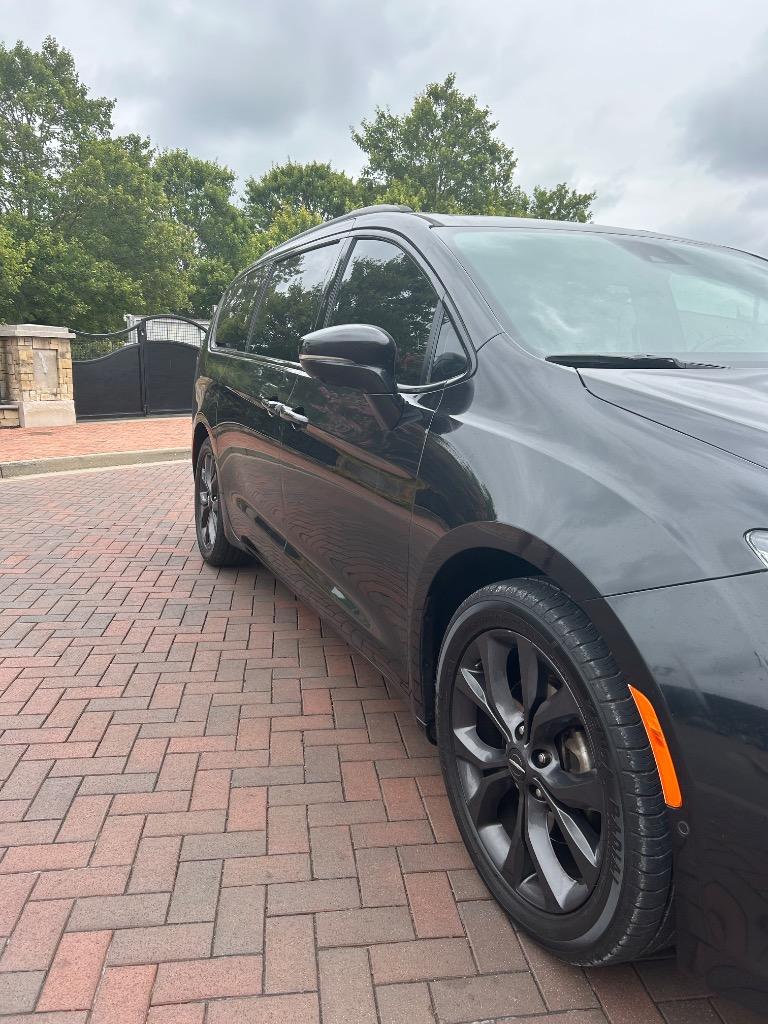 2018 Chrysler Pacifica - $12,995