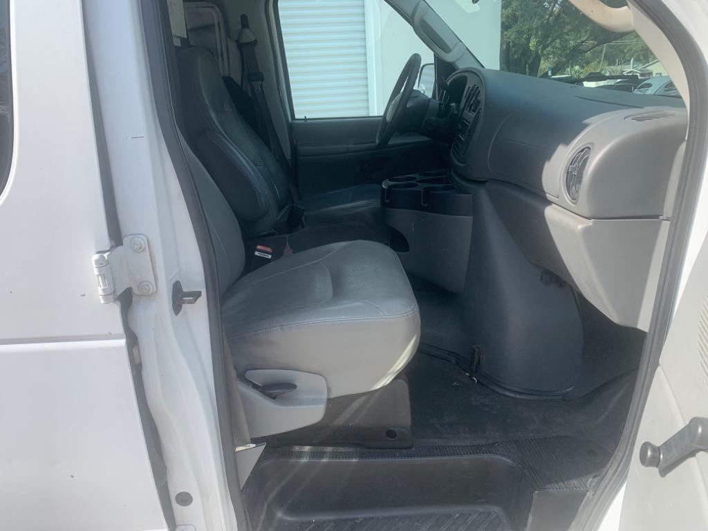 2006 Ford E-150 - $4,498