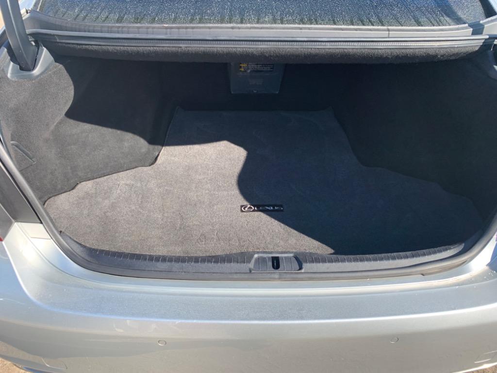2010 Lexus LS 460 photo