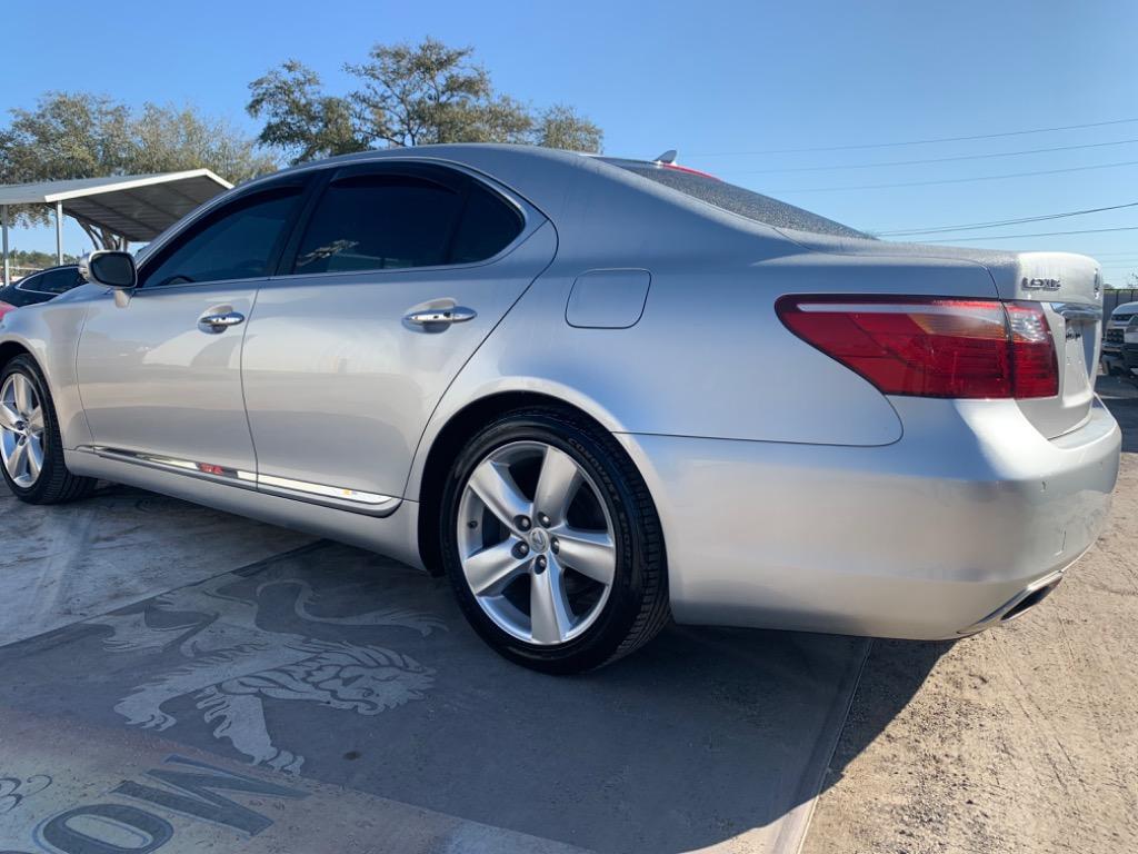 2010 Lexus LS 460 photo