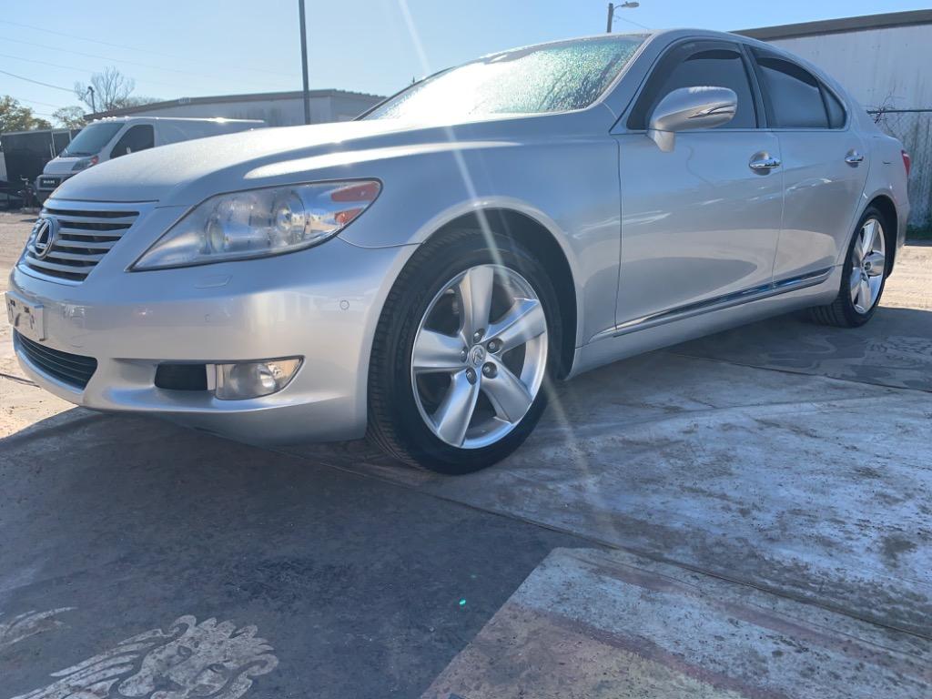 2010 Lexus LS 460 photo