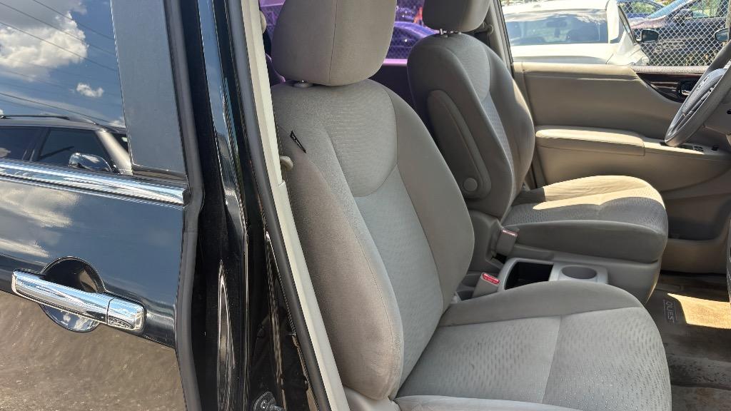2013 Nissan Quest - $5,788