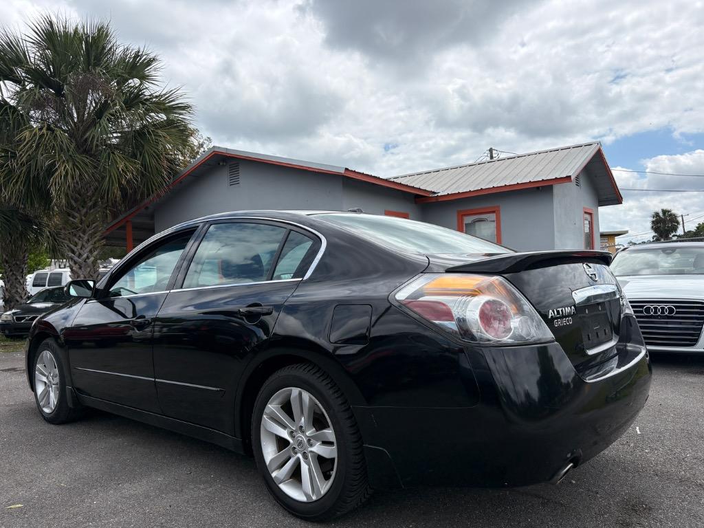 2012 Nissan Altima - $7,988