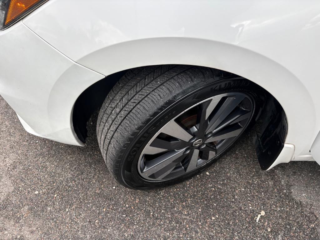 2020 Nissan Versa - $9,588