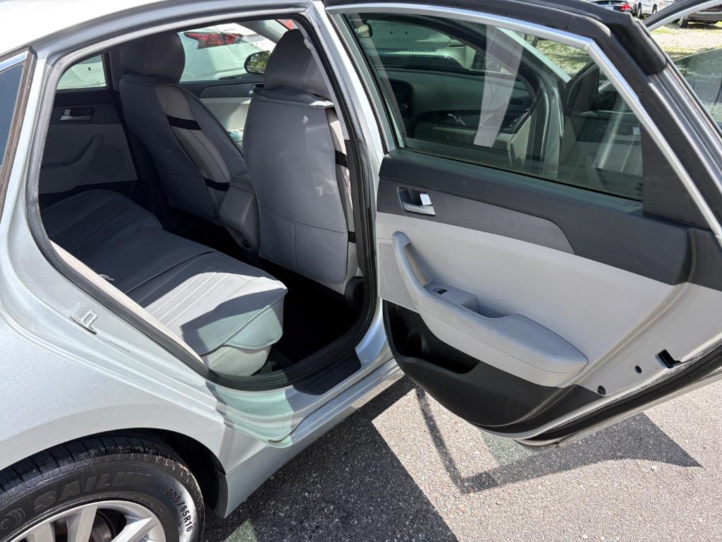 2017 Hyundai Sonata - $6,988