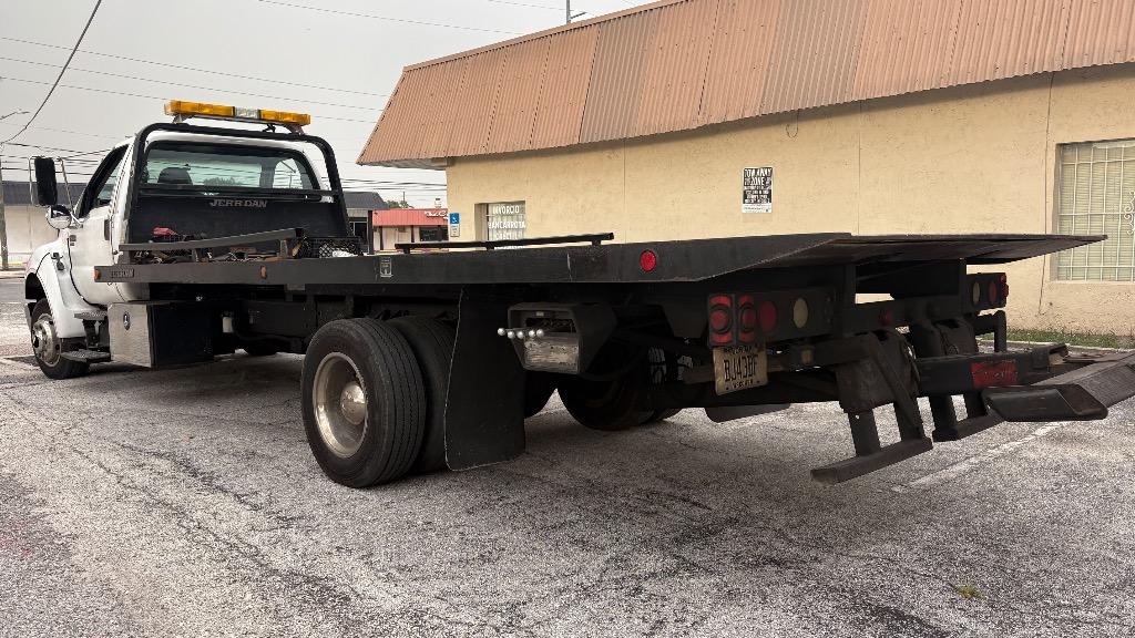 2007 Ford F-650 - $19,588