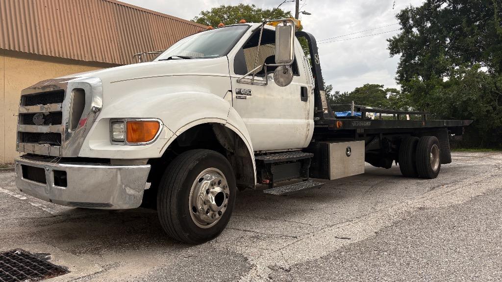 2007 Ford F-650 - $19,588