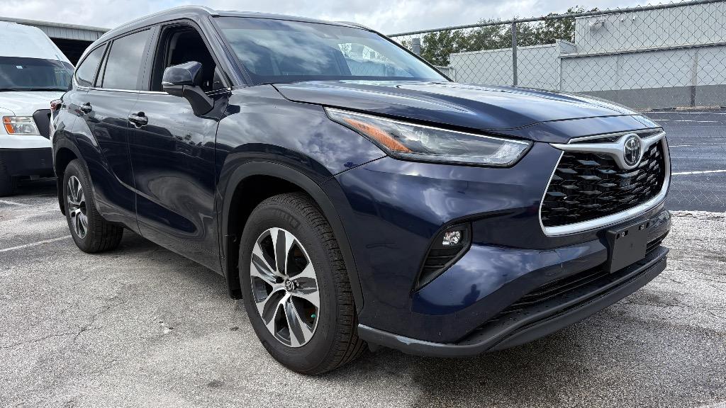 2025 Toyota Highlander - $42,988