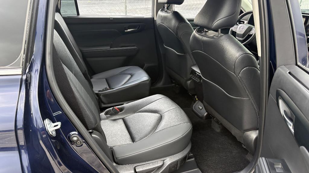2025 Toyota Highlander - $42,988