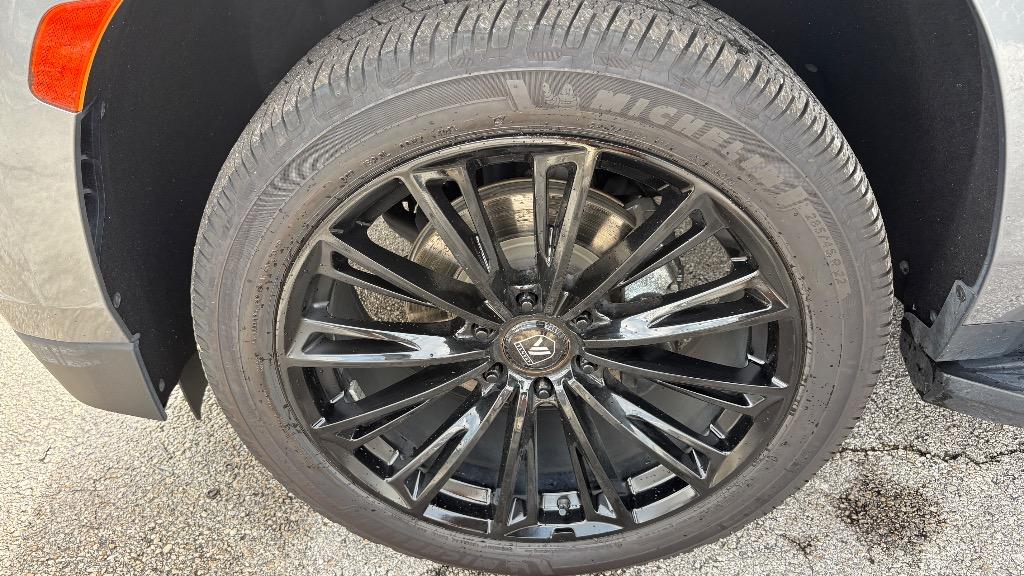 2021 Chevrolet Tahoe - $38,988