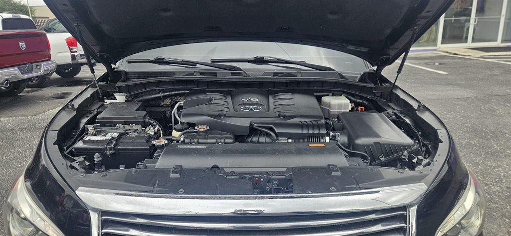 2014 Infiniti QX80 photo