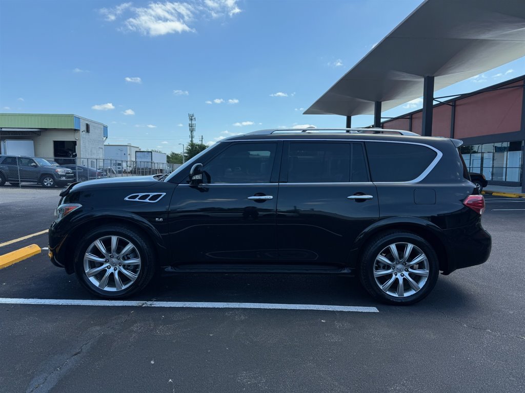 2014 Infiniti QX80 photo