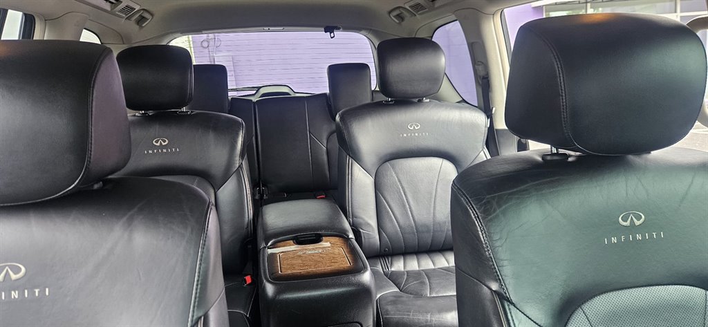 2014 Infiniti QX80 photo