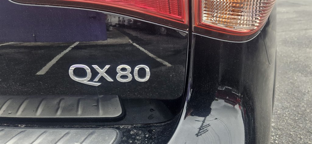 2014 Infiniti QX80 photo